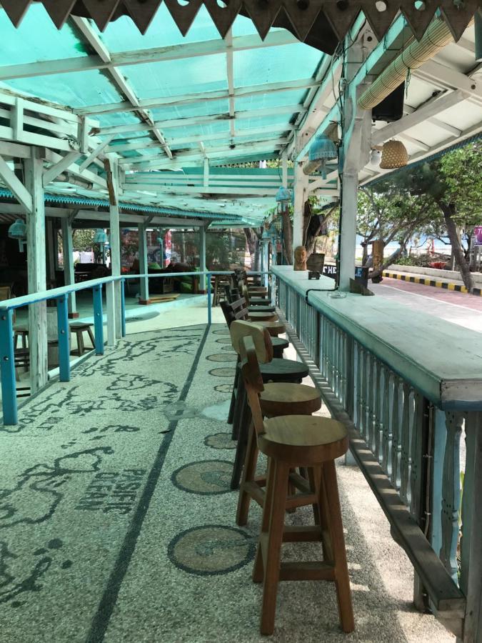 The Exile Sunset Bar & Bungalow Gili Trawangan Buitenkant foto