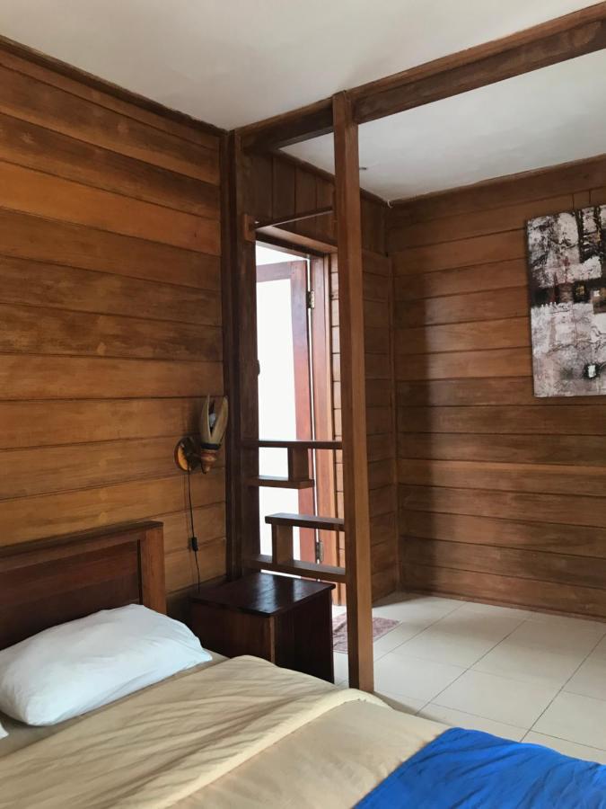 The Exile Sunset Bar & Bungalow Gili Trawangan Kamer foto